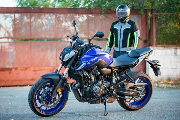 Yamaha_MT07_Azul