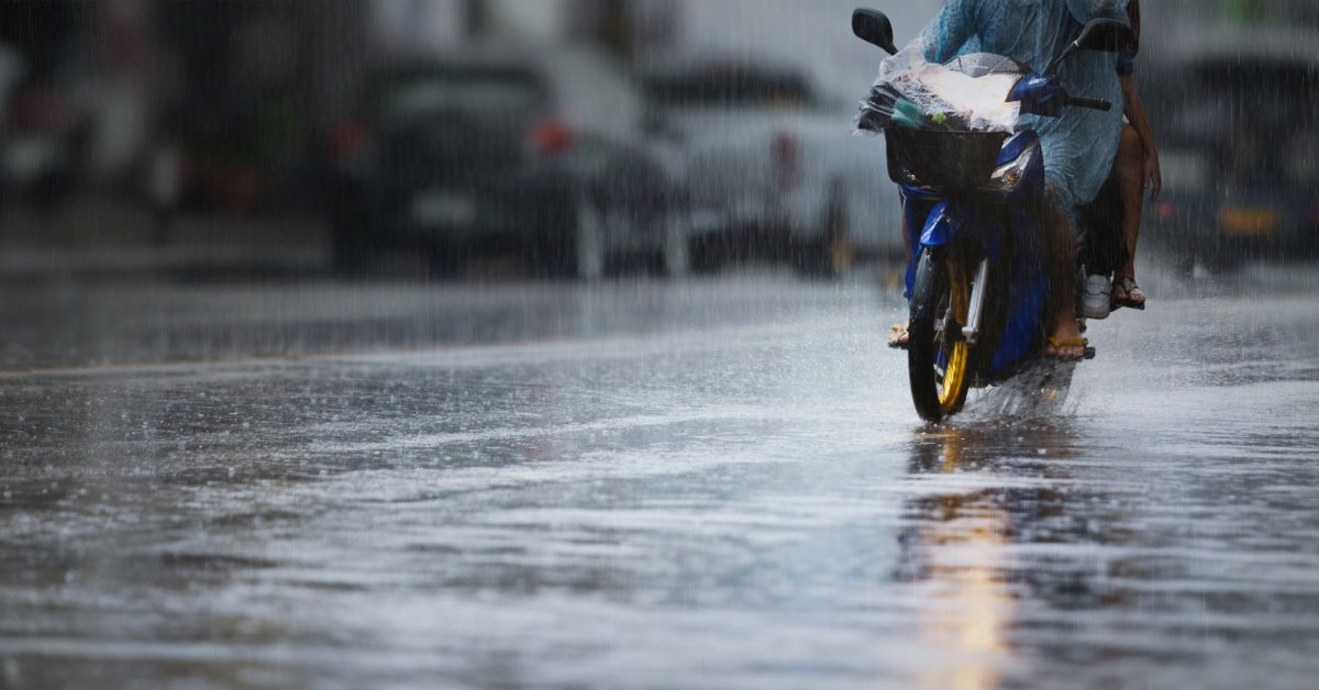 andar en moto con lluvia - Galgo