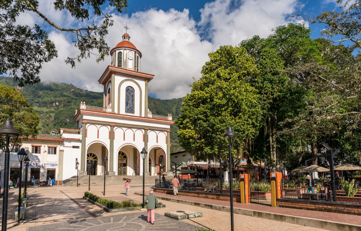 Lugares cerca de Medellín para ir en moto - Támesis