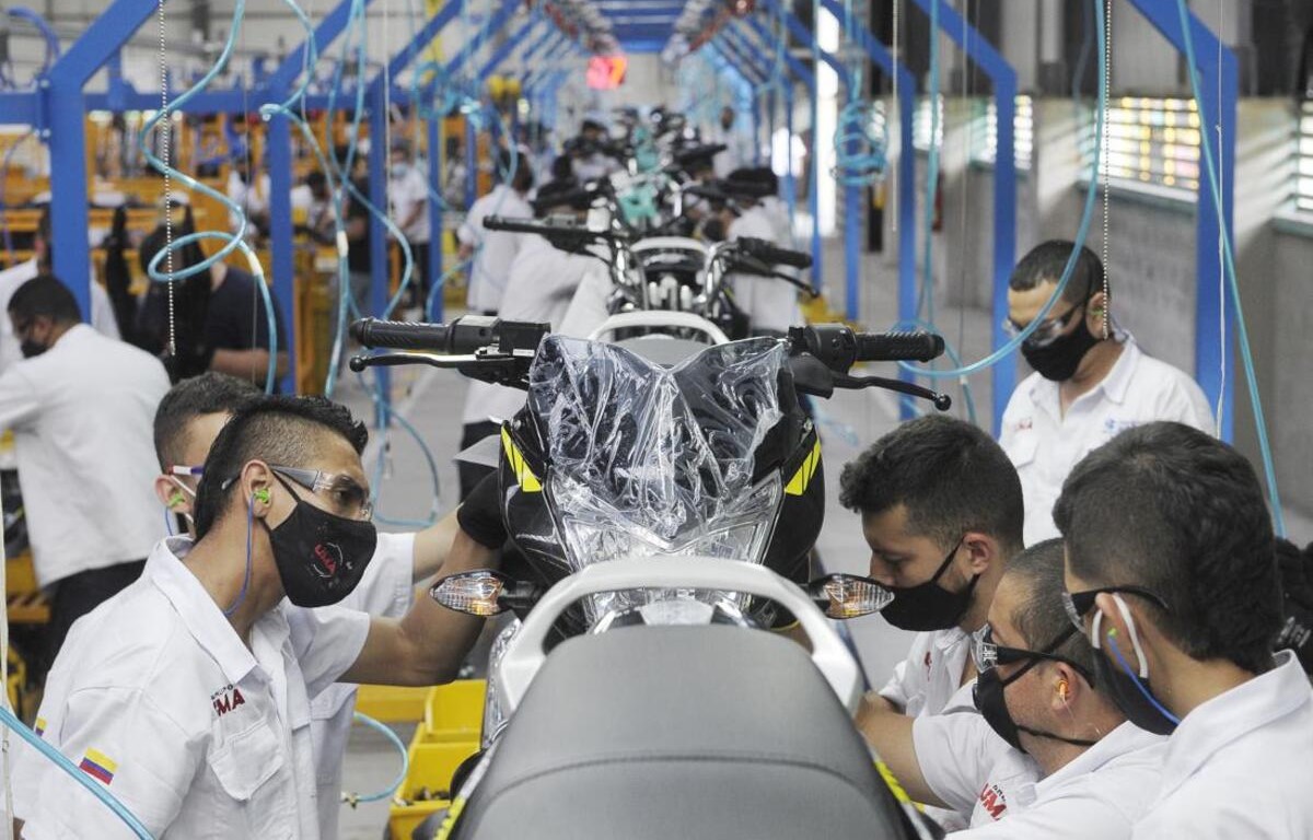 Qué motos se fabrican en Colombia - Bajaj