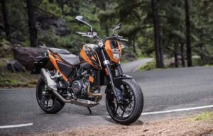 motos de alto cilindraje -KTM Duke 690