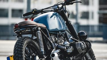 Moto_Naked_Gris