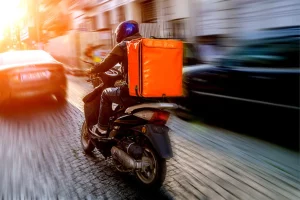 Ventajas de comprar una moto para delivery