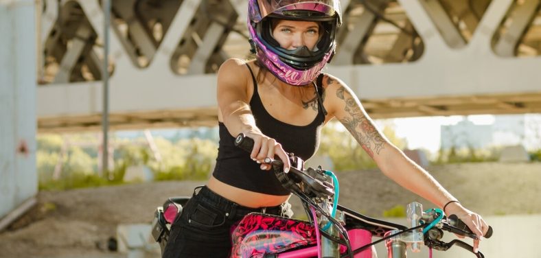 mejores cascos de motos para mujer