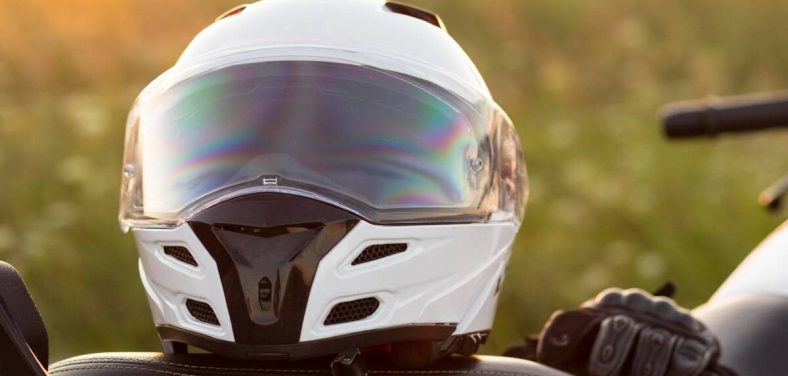 cuidar los cascos de moto