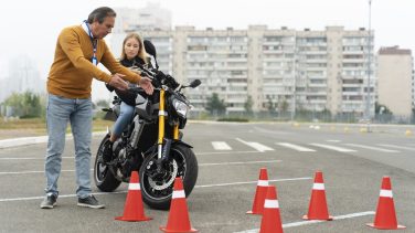 manejar moto con licencia B - Galgo
