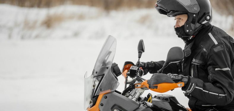 moto-en-invierno