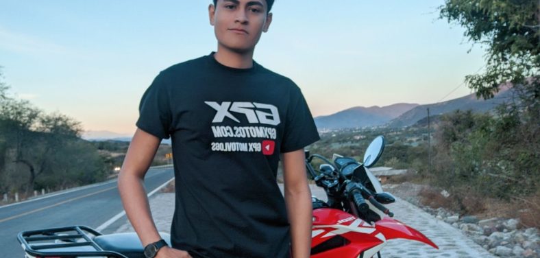 Motociclista mexicano - Edgar Palomero