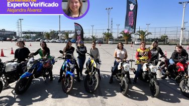 women-riders